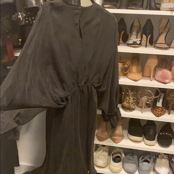 Black gorgeous dress - Picture 2 of 3